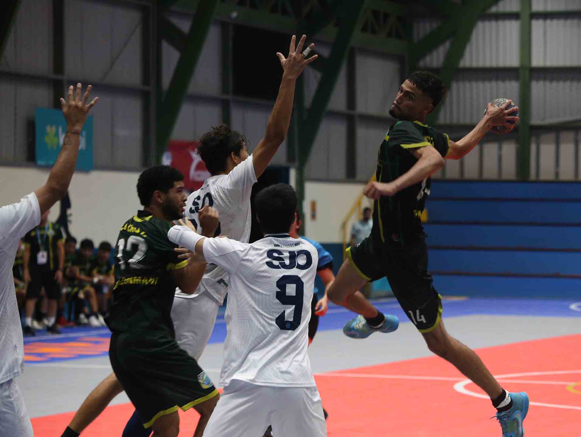 La Cruz logró clasificar a semifinales