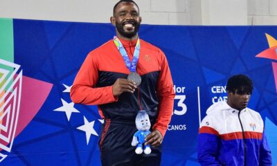 Maxwell Lacey cosecha la primera medalla de plata de la lucha de Costa Rica en la historia de los Juegos
