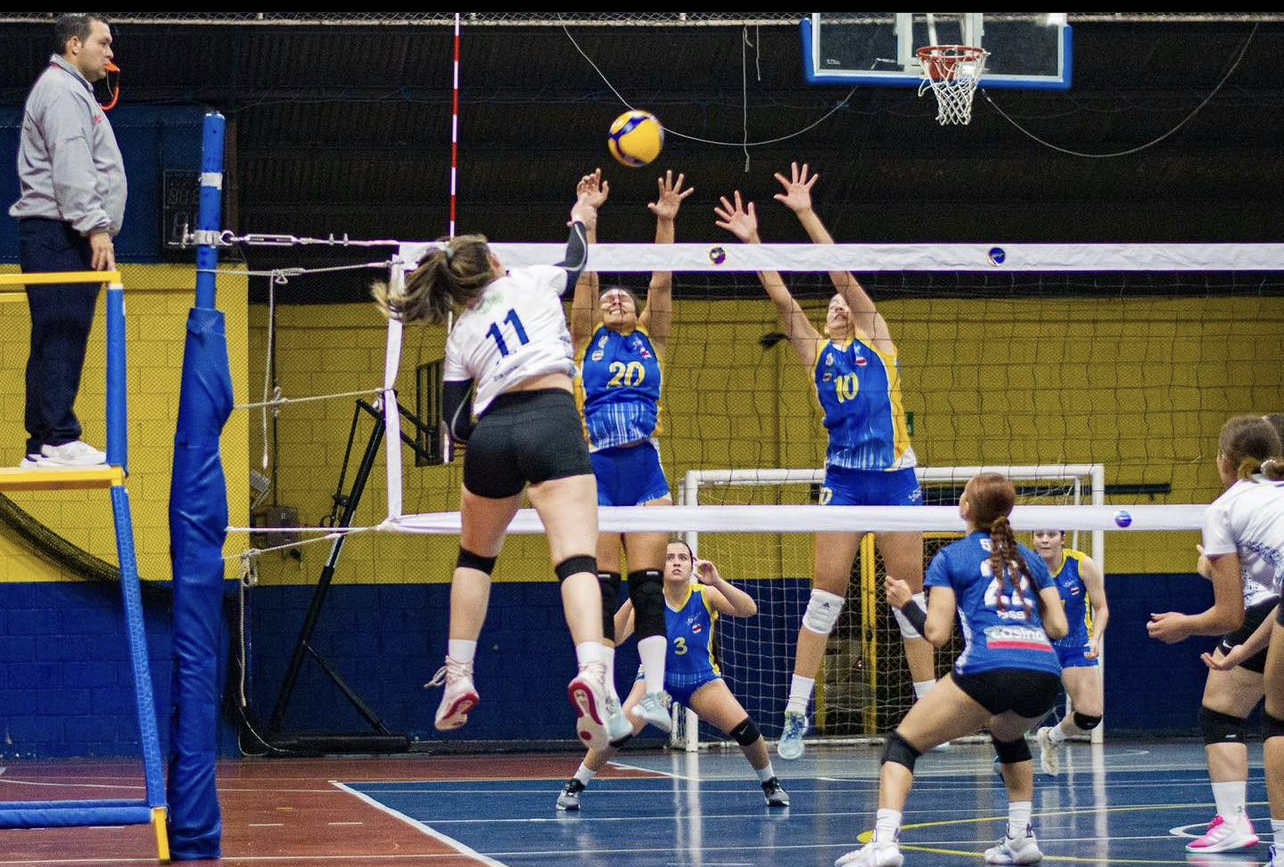 Así avanzan los torneos nacionales