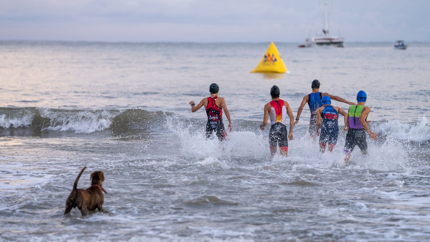 Torremolinos desafió a la delegación costarricense en el Mundial de Triatlón
