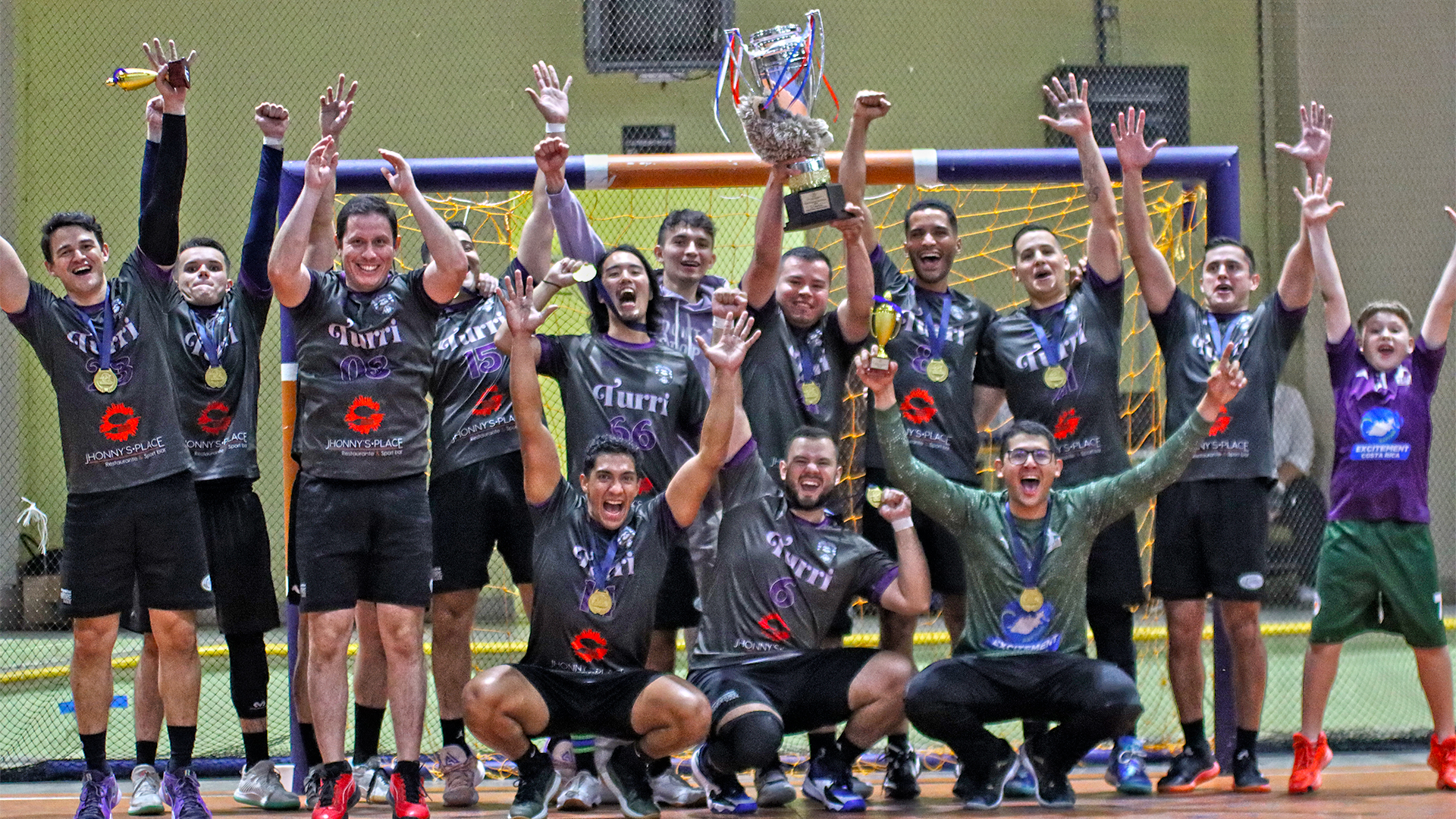 Tarrazú y Turrialba levantan el título nacional en balonmano