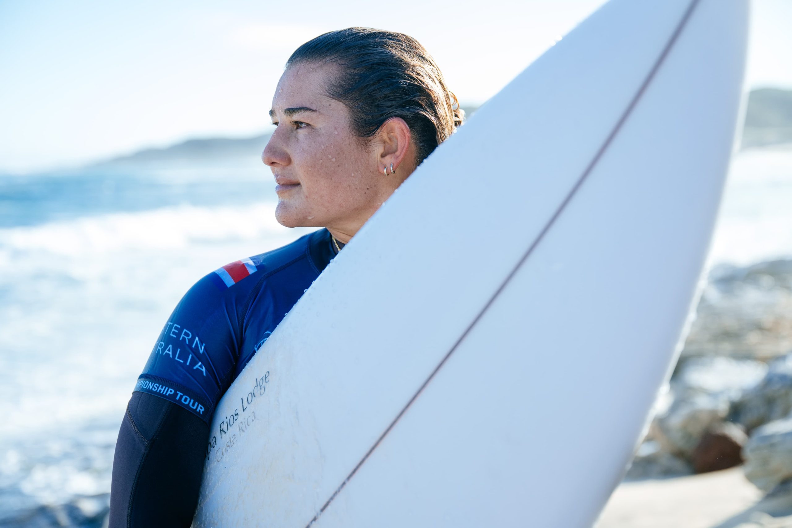 Brisa Hennessy asegura su lugar en el Championship Tour 2026 pese a despedirse temprano en Margaret River