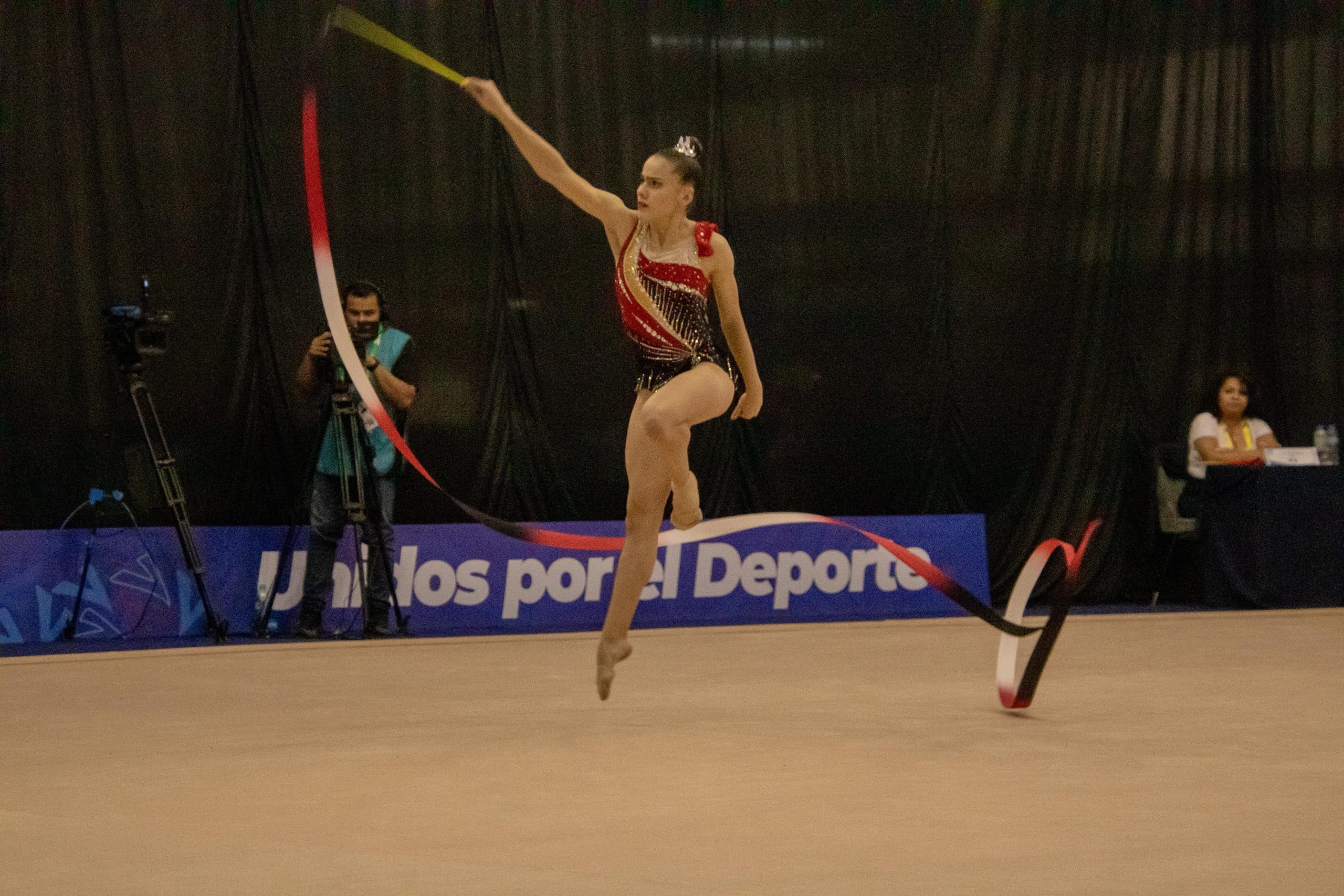Gloriana Sánchez, la gran monarca de la gimnasia rítmica centroamericana