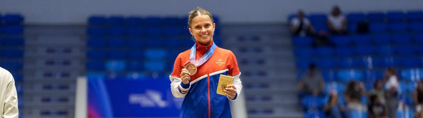SAMANTHA MARÍN CONQUISTA LA MEDALLA DE BRONCE EN SUELO PARA COSTA RICA EN SANTO DOMINGO 2026
